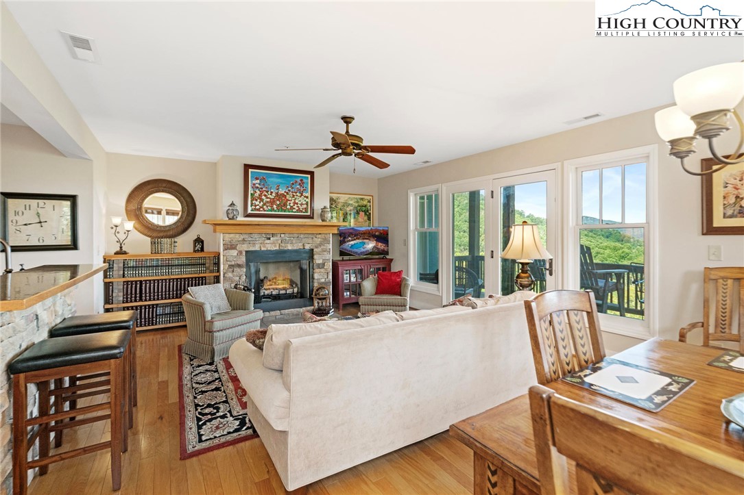 942 Ridge Haven Parkway, Unit R1222 Banner Elk, NC 28604 - Photo 4 of 43 Gallery Image 4