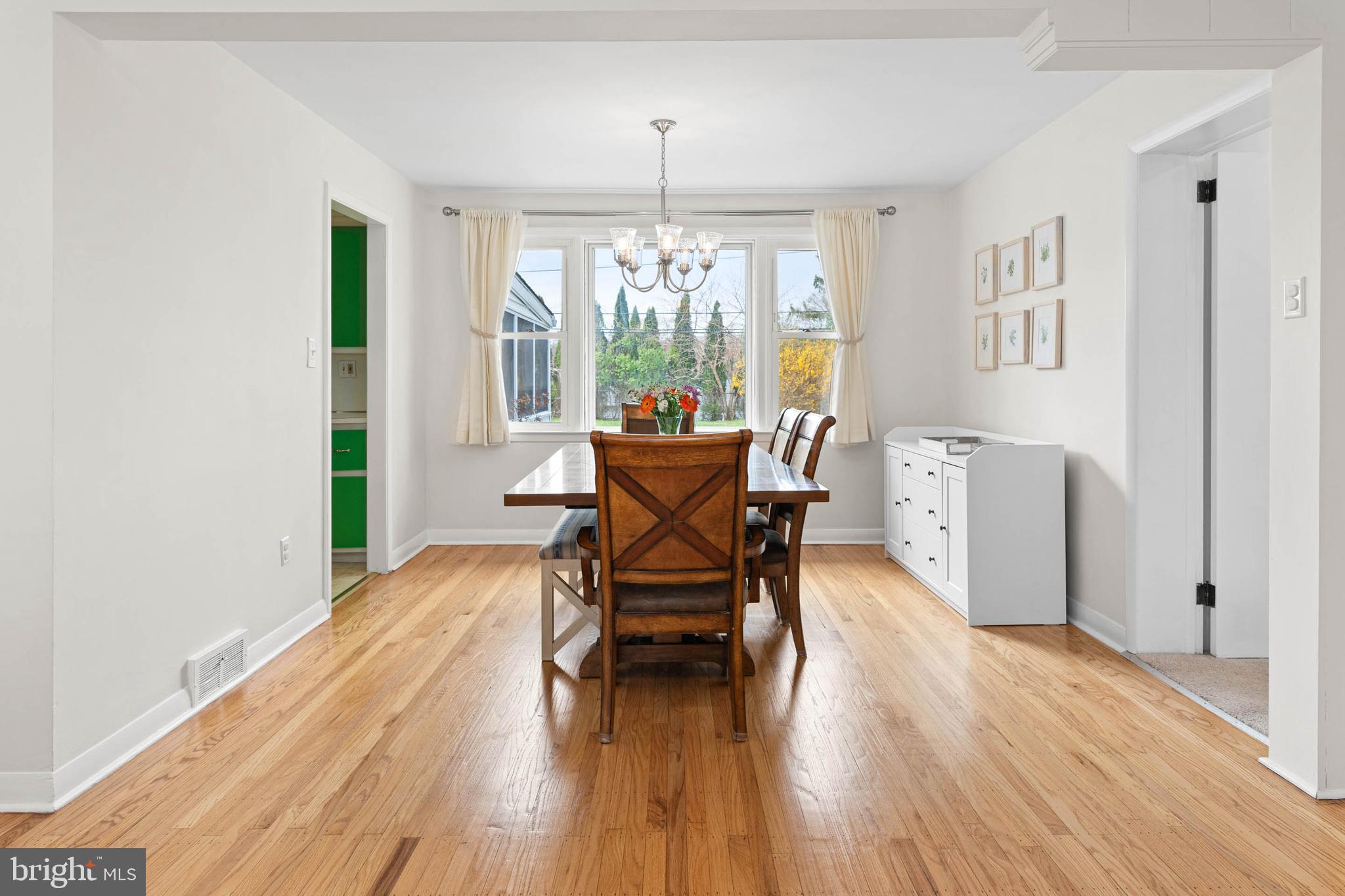 136 Ashley Road Newtown Square, PA 19073 - Photo 6 of 29 a living room with furniture and a wooden floor