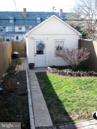 18 Eastship Road Dundalk, MD 21222 - Photo 5 of 29 Exterior (General)