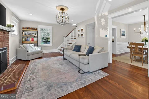 $700,000 | 812 Princeton Avenue, Haddonfield, NJ 08033