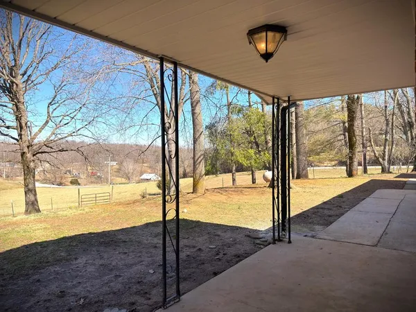$325,000 | 1152 Dogwalk Road, Monroe, TN 38573