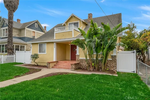 $699,000 | 520 East 8th Street, Corona, CA 92879
