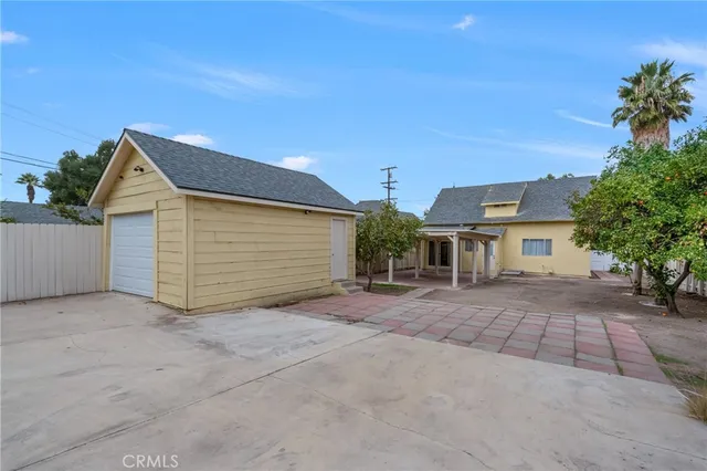 $699,000 | 520 East 8th Street, Corona, CA 92879