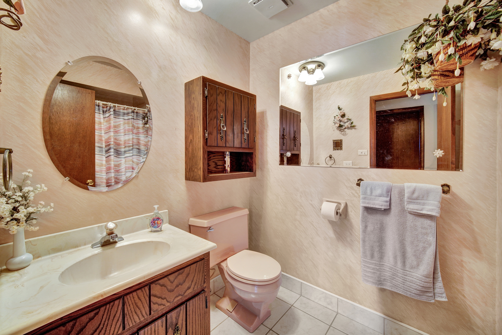 900 St Andrews Way Frankfort, IL 60423 - Photo 20 of 22 a bathroom with a granite countertop sink mirror and toilet