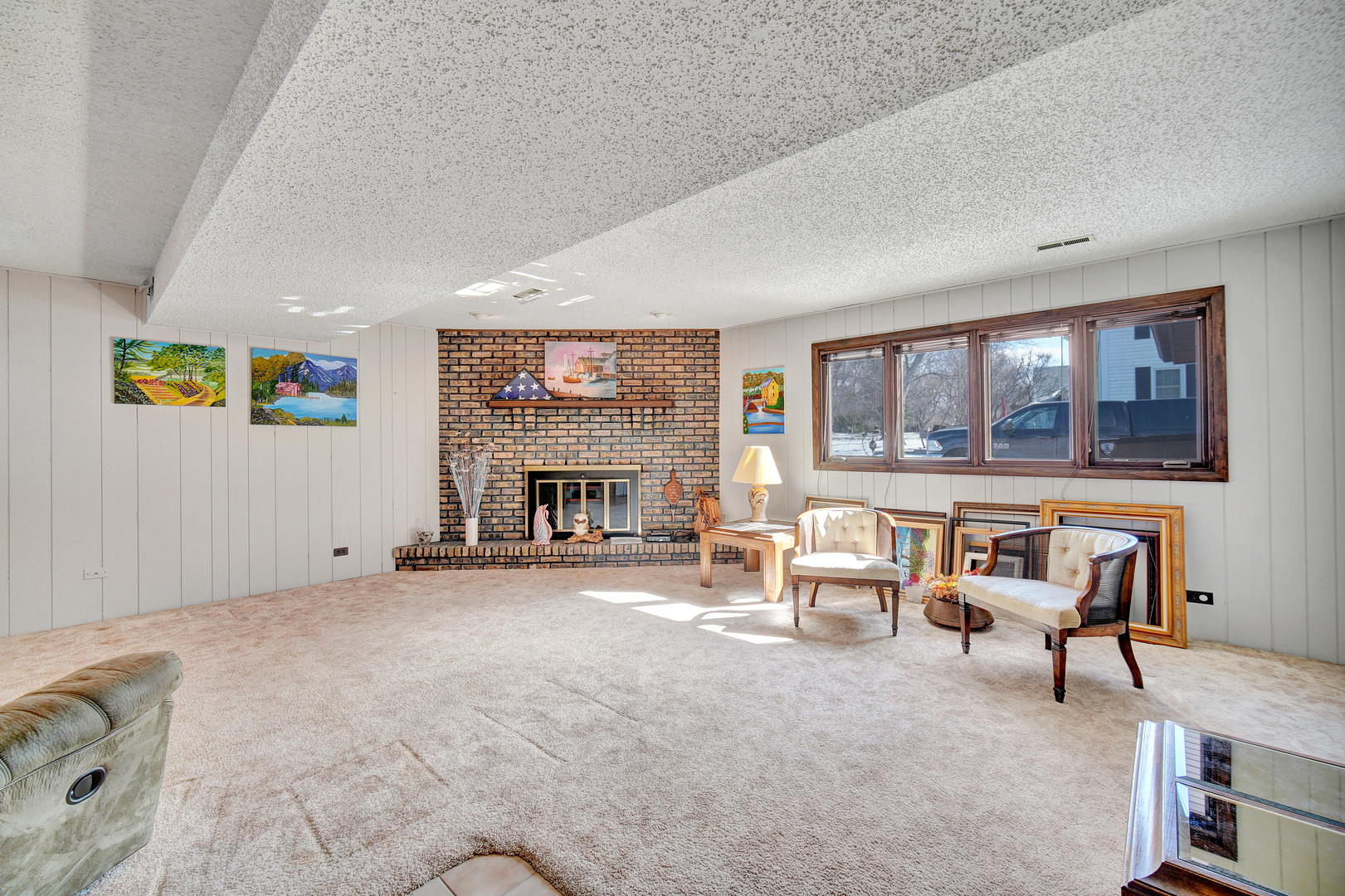 900 St Andrews Way Frankfort, IL 60423 - Photo 10 of 22 a living room with furniture and a fireplace