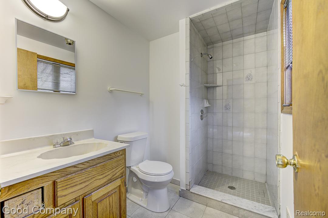 38092 Westchester Road Sterling Heights, MI 48310 - Photo 35 of 53 38092 Westchester Rd.-36.jpg