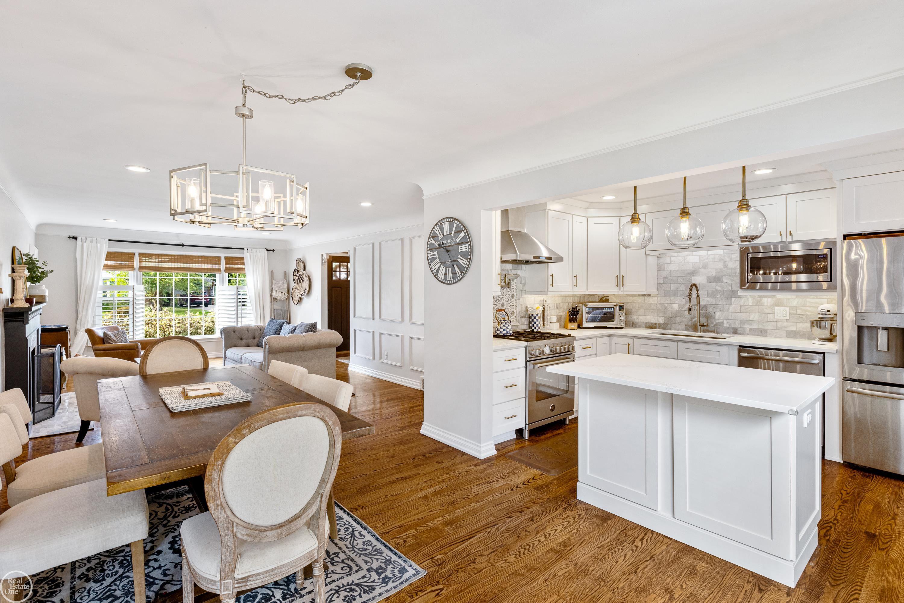 724 Shoreham Road Grosse Pointe, MI 48236 - Photo 15 of 49 50122952-14.JPG