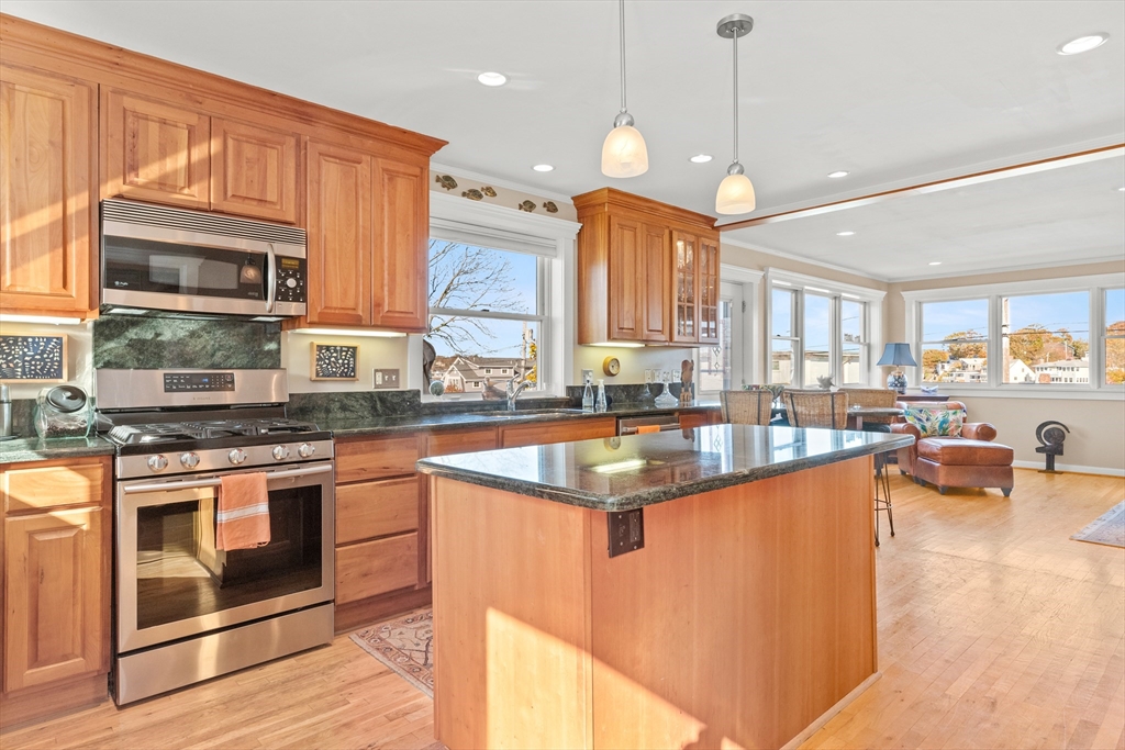 19 Riverside Road Gloucester, MA 01930 - Photo 15 of 39 Gallery Image 15