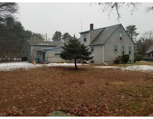 475 Reed Road Dartmouth, MA 02747 - Photo 5 of 21 a view of a house with a yard