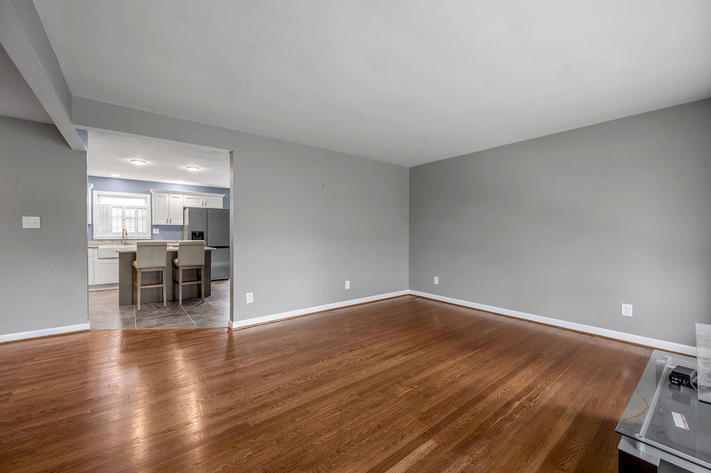 4039 Royster Road Lexington, KY 40516 - Photo 10 of 46 TDB_8340