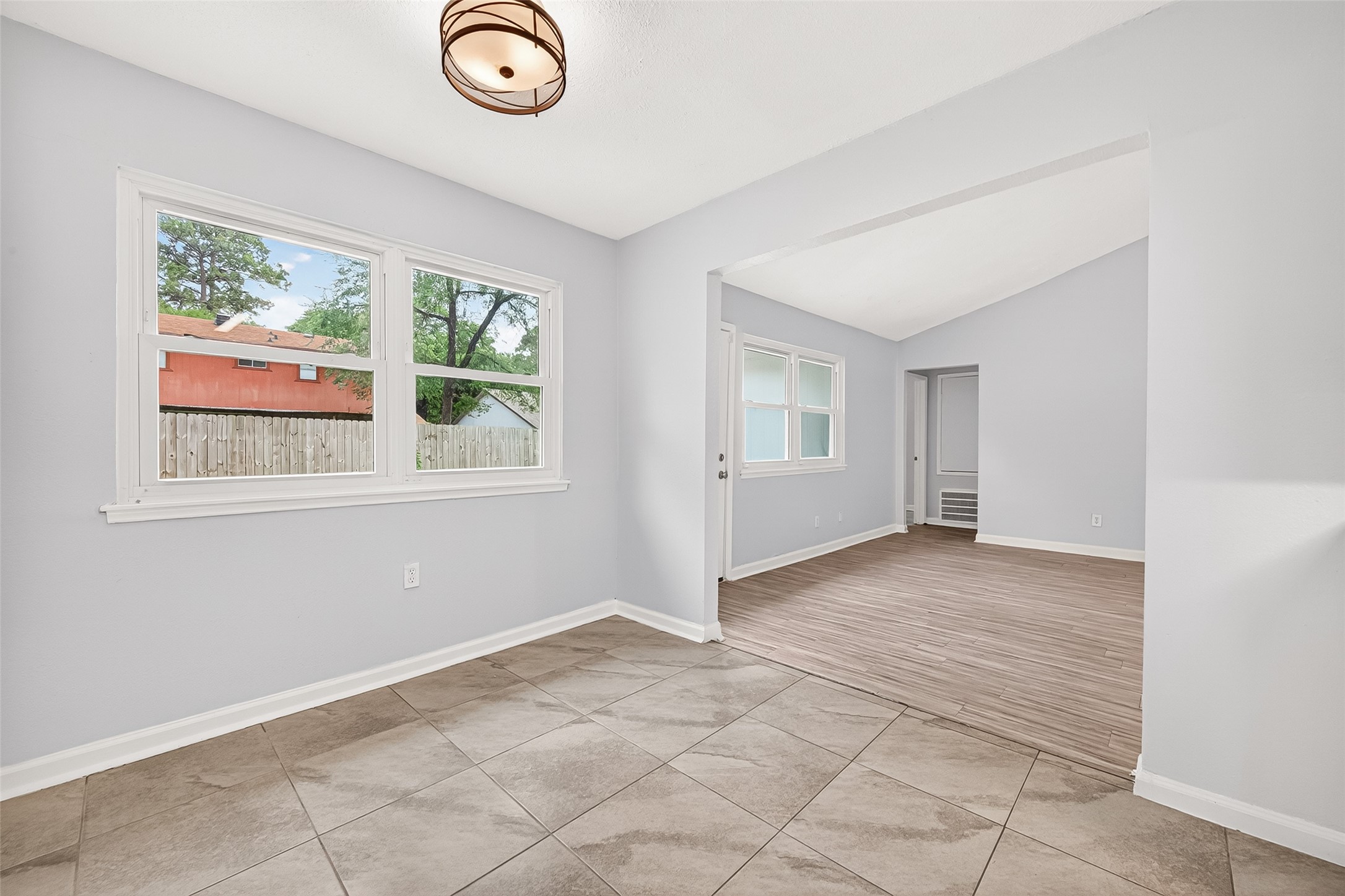 4918 Monteith Drive Spring, TX 77373 - Photo 5 of 20 breakfast area