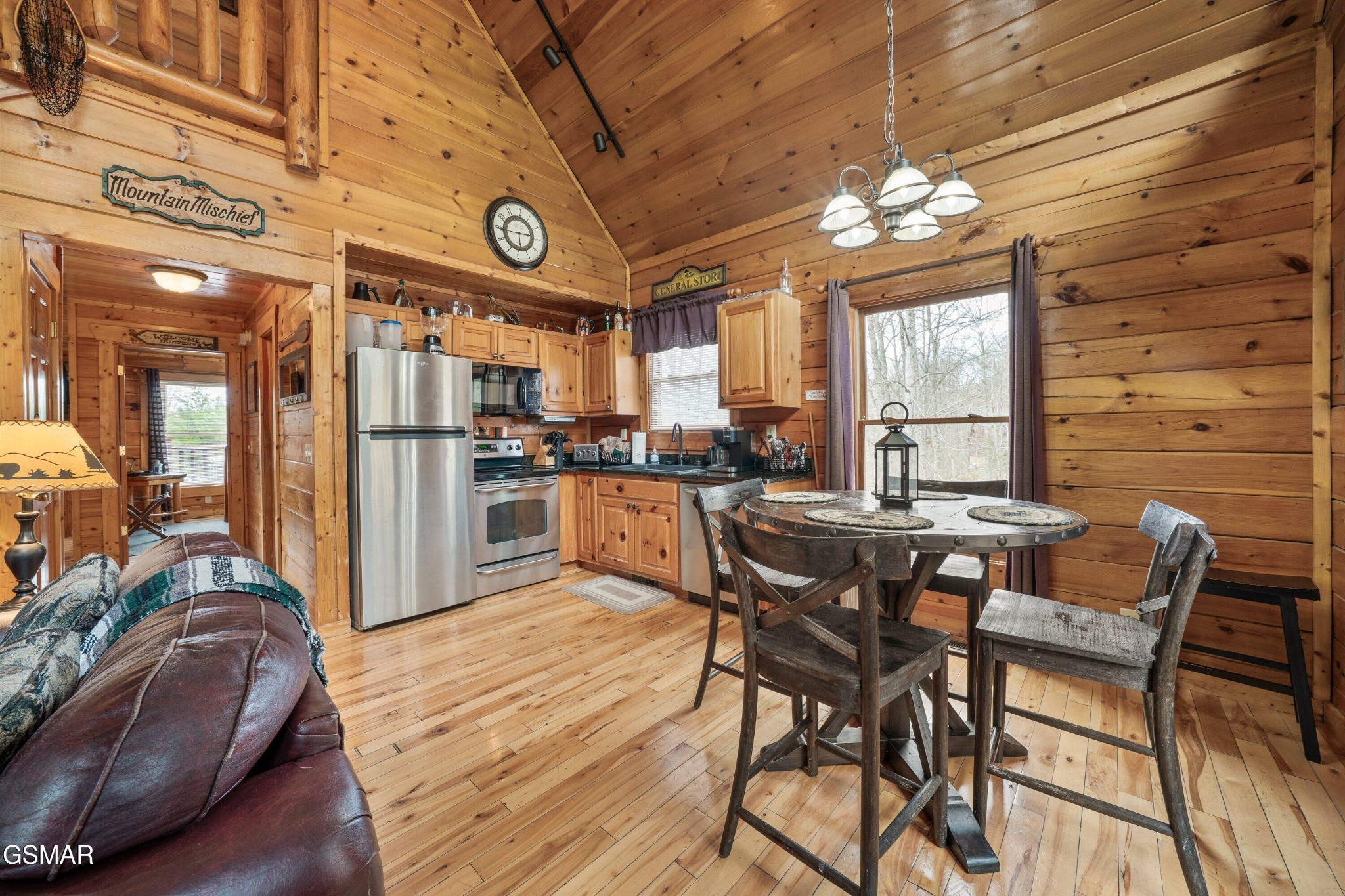 2220 Breezy Road Sevierville, TN 37876 - Photo 8 of 50 Gallery Image 8