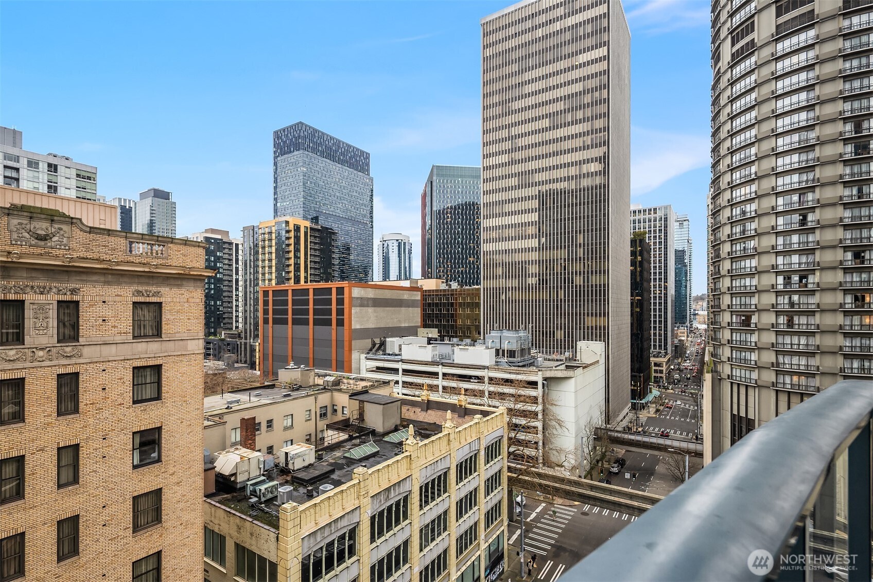 1920 4th Avenue, Unit 812 Seattle, WA 98101 - Photo 16 of 39