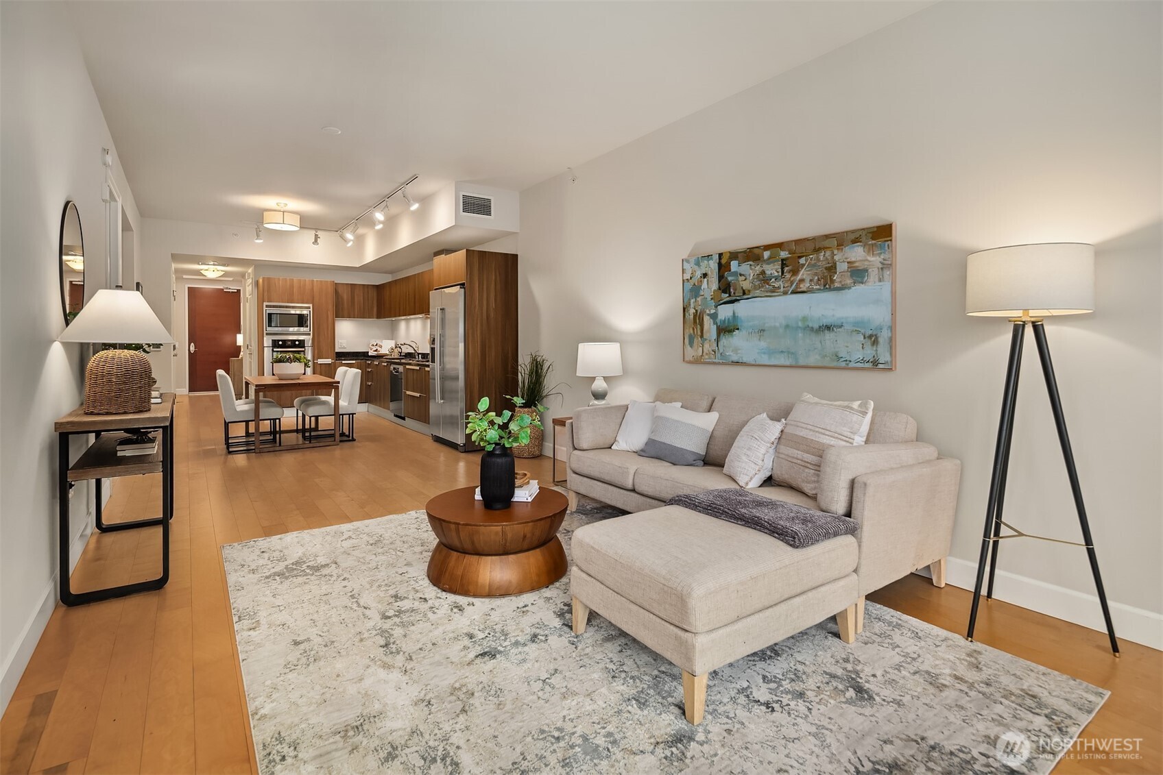 1920 4th Avenue, Unit 812 Seattle, WA 98101 - Photo 18 of 39