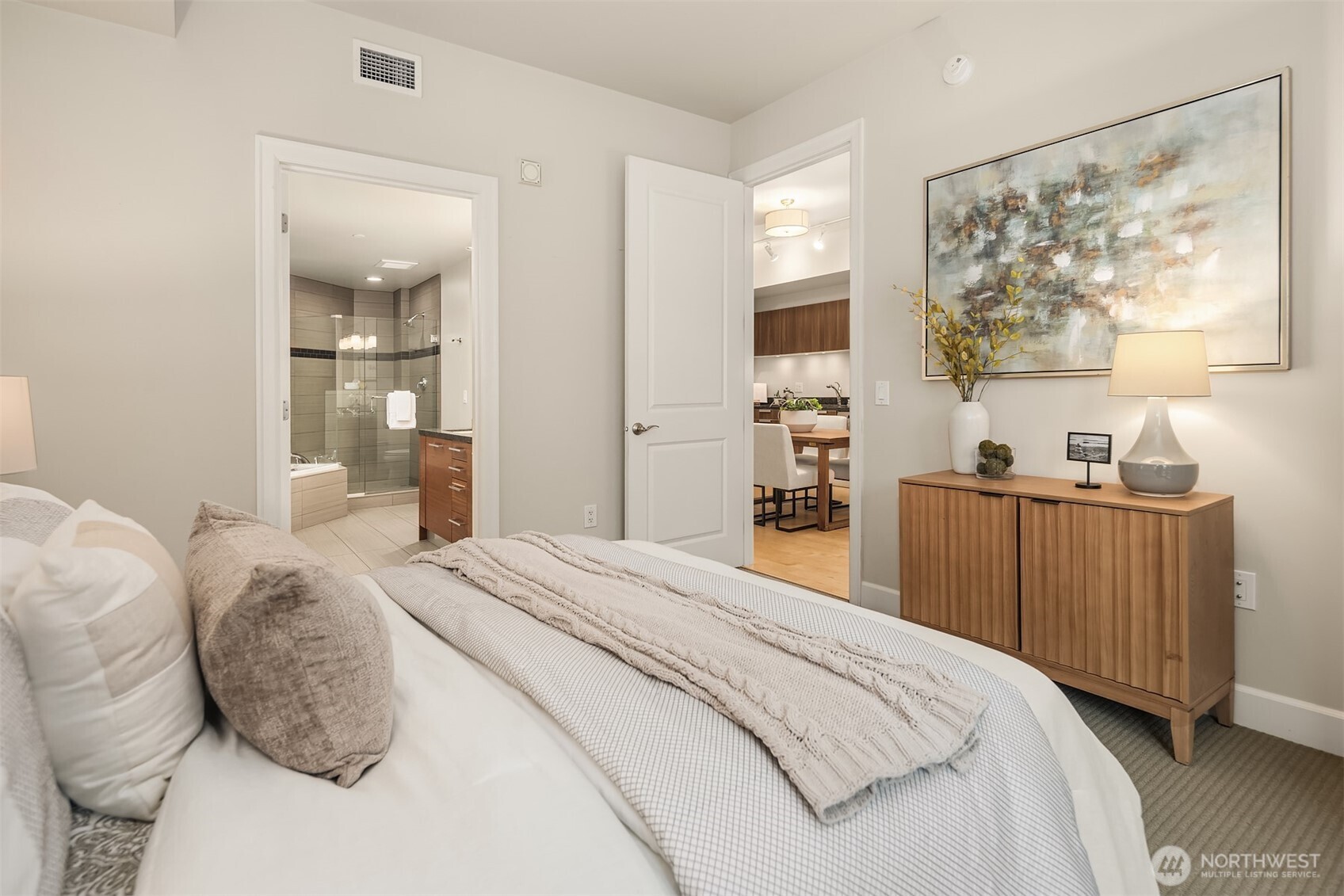 1920 4th Avenue, Unit 812 Seattle, WA 98101 - Photo 20 of 39