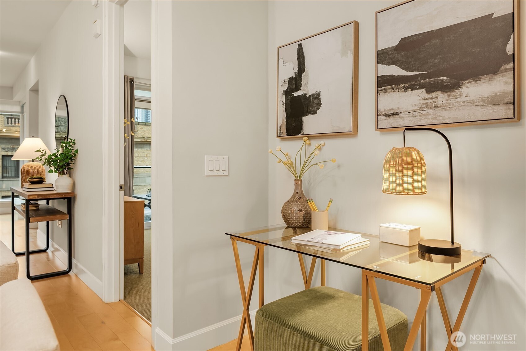 1920 4th Avenue, Unit 812 Seattle, WA 98101 - Photo 7 of 39