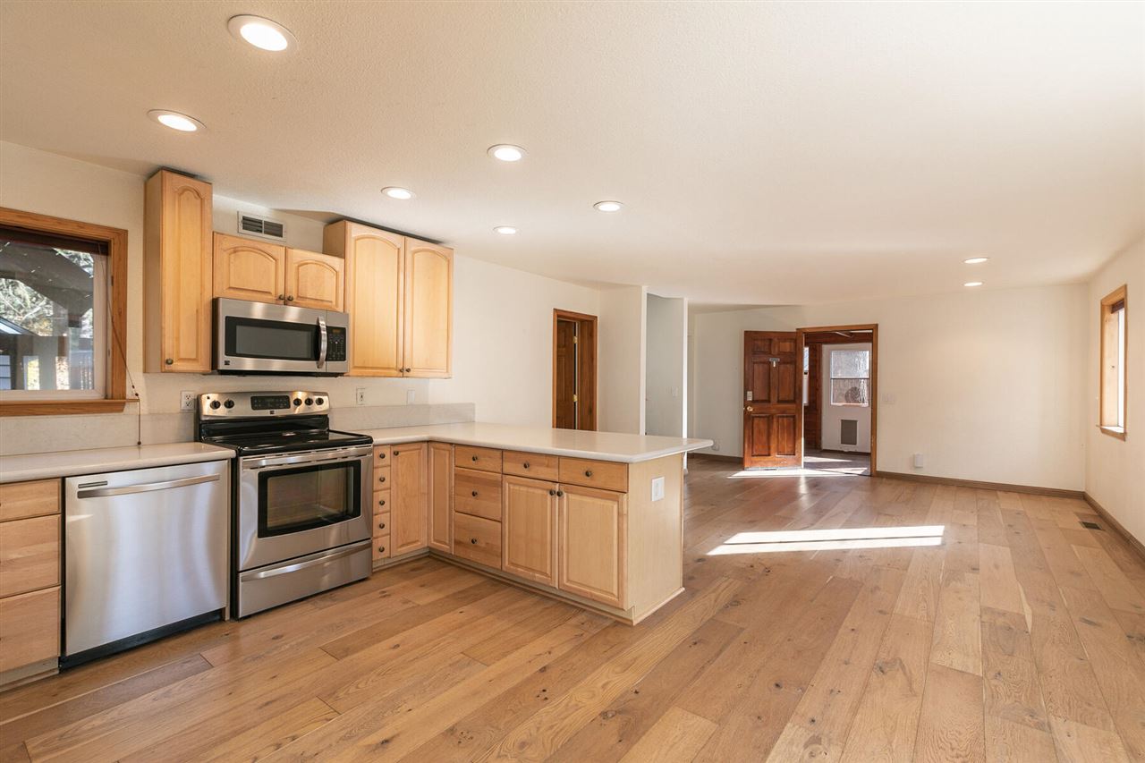 13670 Donner Pass Road Truckee, CA 96161 - Photo 4 of 15 Gallery Image 4