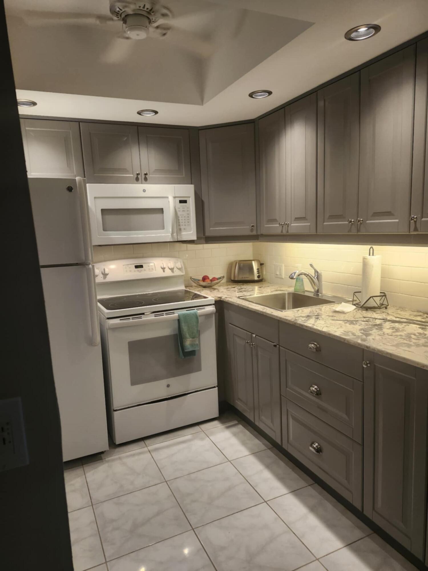 372 Dorset I, Unit 372I Boca Raton, FL 33434 - Photo 11 of 22 2025-02-09 the 372 Dorset I CVW, 18