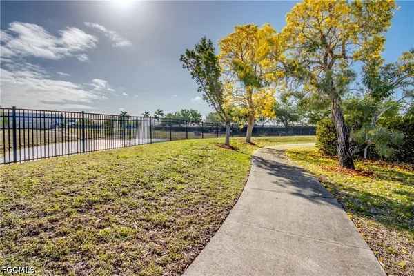 $478,900 | 842-844 Southwest 39th Terrace, Cape Coral, FL 33914