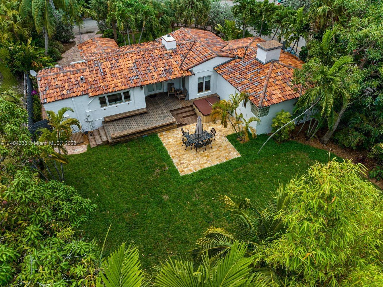 2500 Flamingo Drive Miami Beach, FL 33140 - Photo 4 of 27 an aerial view of a house with garden