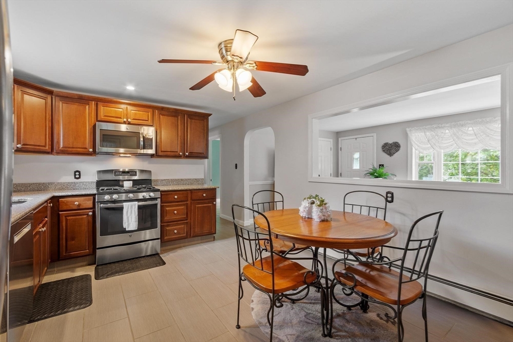 27 Sunset Road Dracut, MA 01826 - Photo 11 of 29