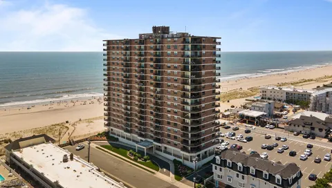 $875,000 | 9100 Beach Avenue, Unit 905, Margate City, NJ 08402