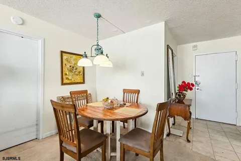 $875,000 | 9100 Beach Avenue, Unit 905, Margate City, NJ 08402