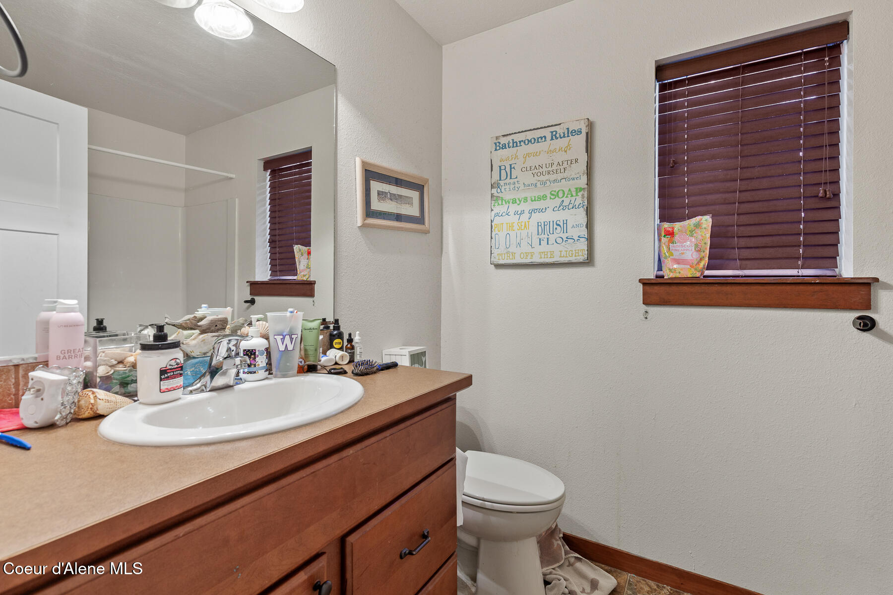 1606 North Catherine Street Post Falls, ID 83854 - Photo 15 of 29 Full Bathroom
