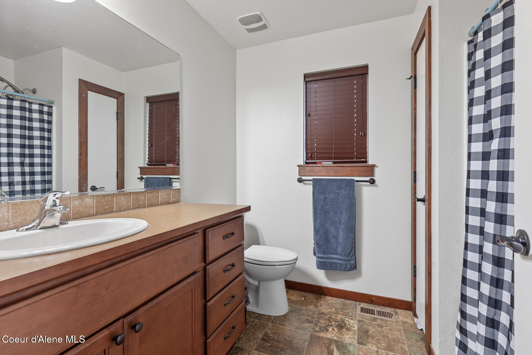 1606 North Catherine Street Post Falls, ID 83854 - Photo 25 of 29 Master Bathroom