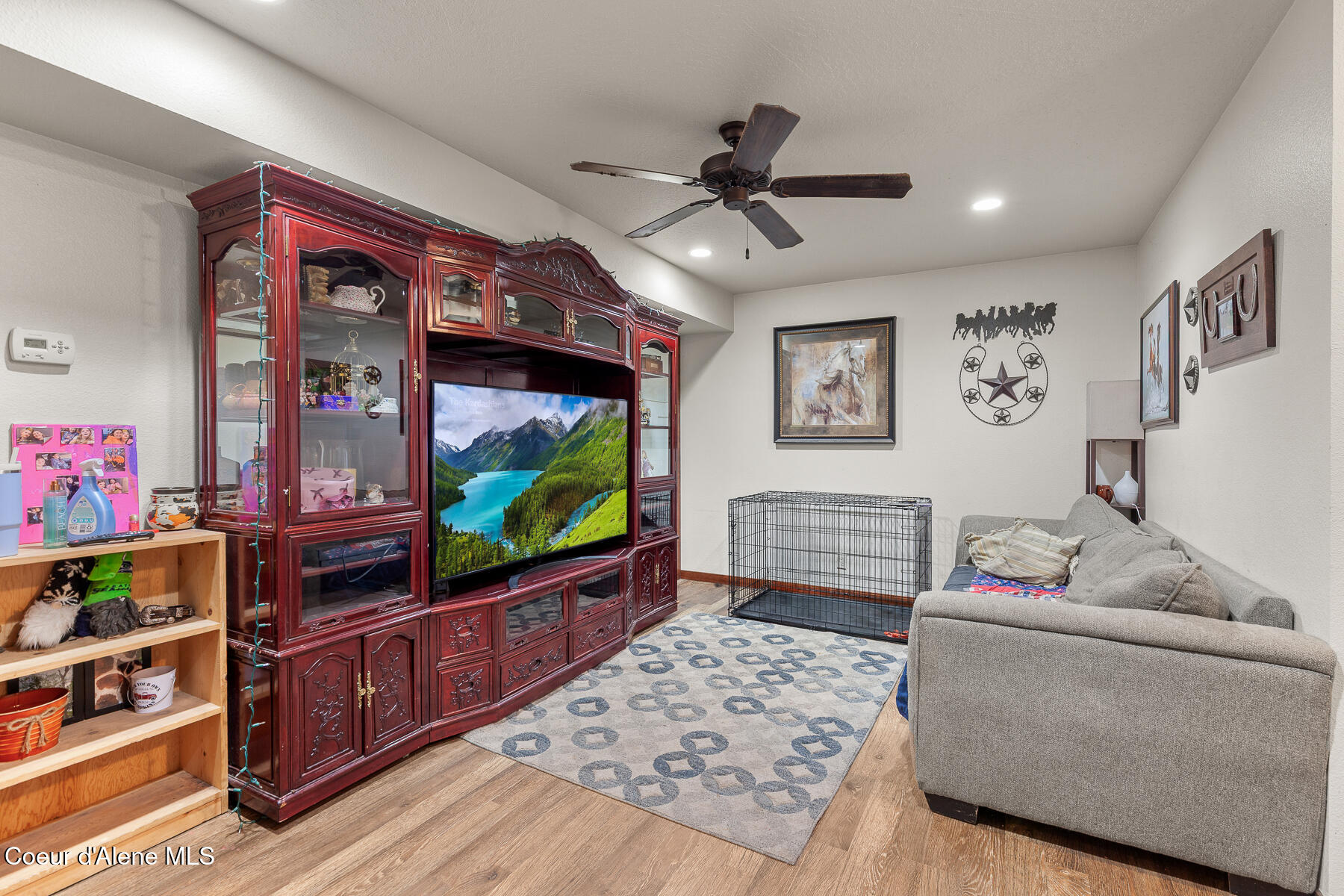 1606 North Catherine Street Post Falls, ID 83854 - Photo 5 of 29 Living Room
