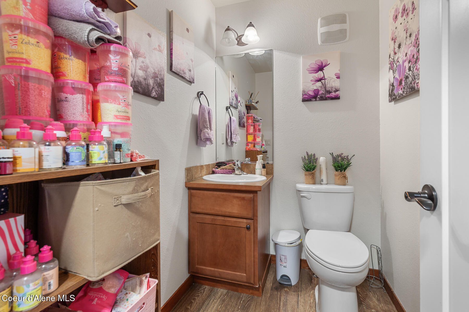 1606 North Catherine Street Post Falls, ID 83854 - Photo 10 of 29 Half Bath - Main Level