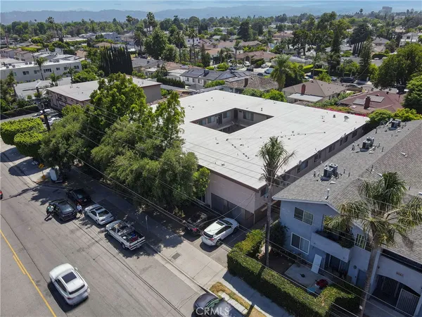 $3,998,000 | 6535 Fulton Avenue, Los Angeles, CA 91401