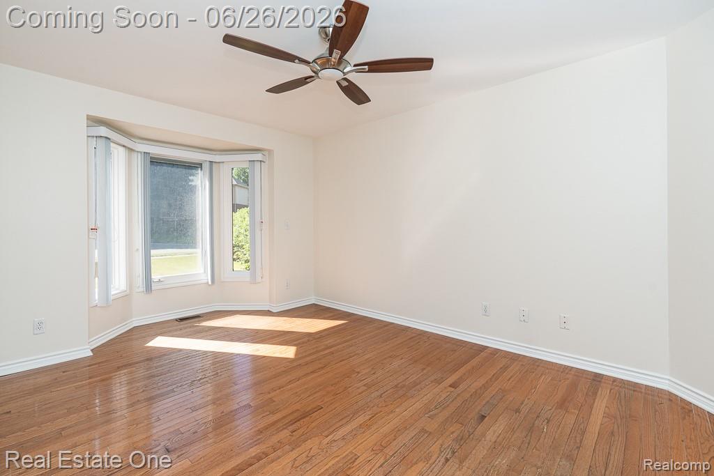 227 Bloomer Ridge Court Rochester, MI 48307 - Photo 26 of 45 227 Bloomer Ridge Court_MLS-004.jpg