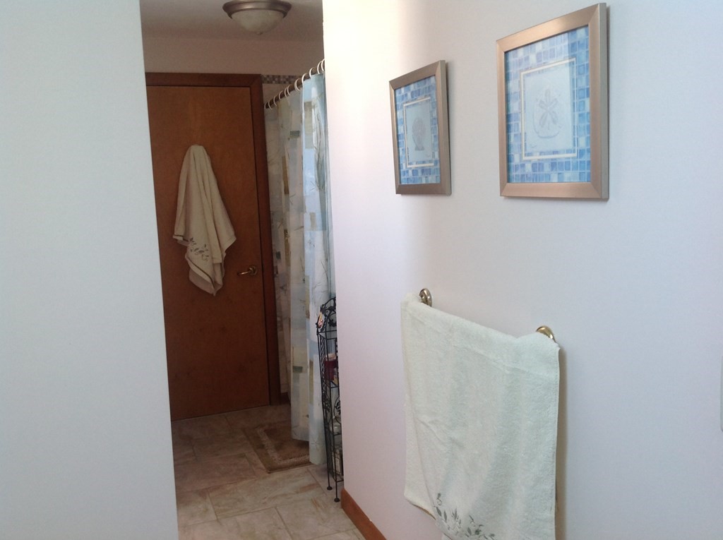 10 Cheyenne Road Worcester, MA 01606 - Photo 18 of 27 Gallery Image 18