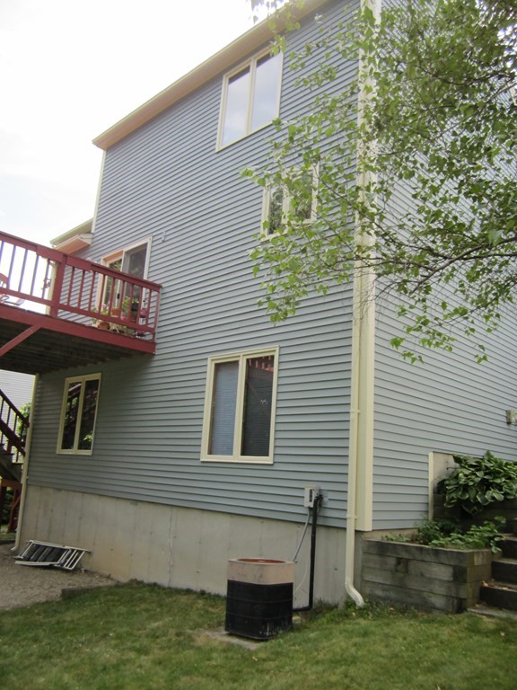 10 Cheyenne Road Worcester, MA 01606 - Photo 3 of 27 Gallery Image 3