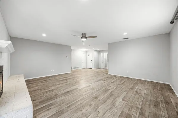 $2,500 | 1509 Terbet Lane, Fort Worth, TX 76112