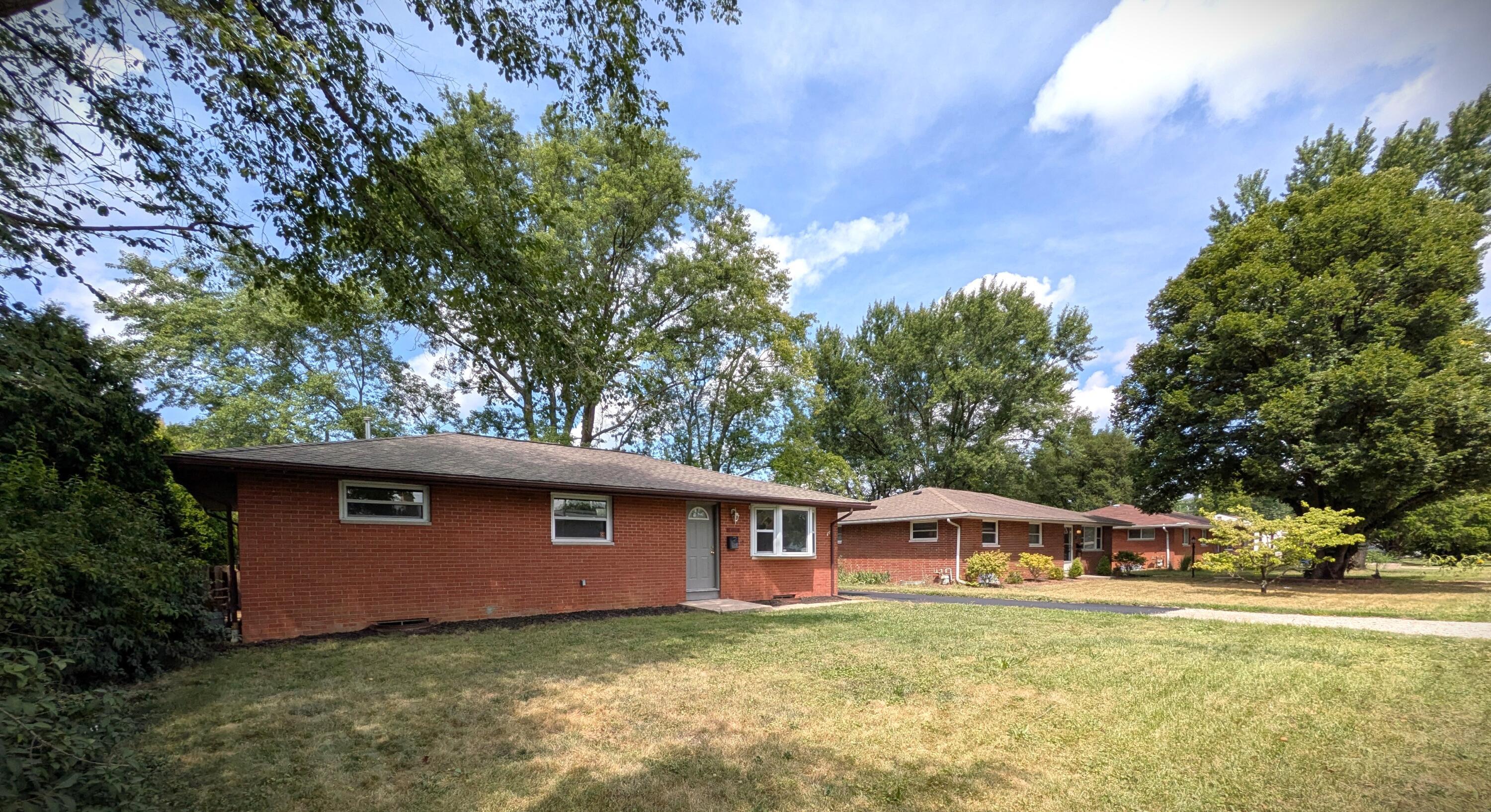 4355 Maize Road Columbus, OH 43224 - Photo 3 of 26 PXL_20250823_161233877
