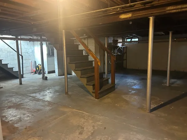 $419,000 | 122 Bellevue Avenue, Springfield, MA 01108