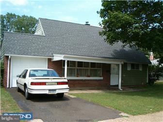 28 Quickset Road Levittown, PA 19057 - Photo 1 of 12 Gallery Image 1