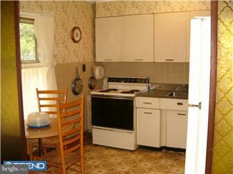 28 Quickset Road Levittown, PA 19057 - Photo 9 of 12 Gallery Image 9