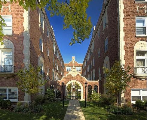 1544 West Sherwin Avenue, Unit 2S Chicago, IL 60626 - Photo 1 of 1