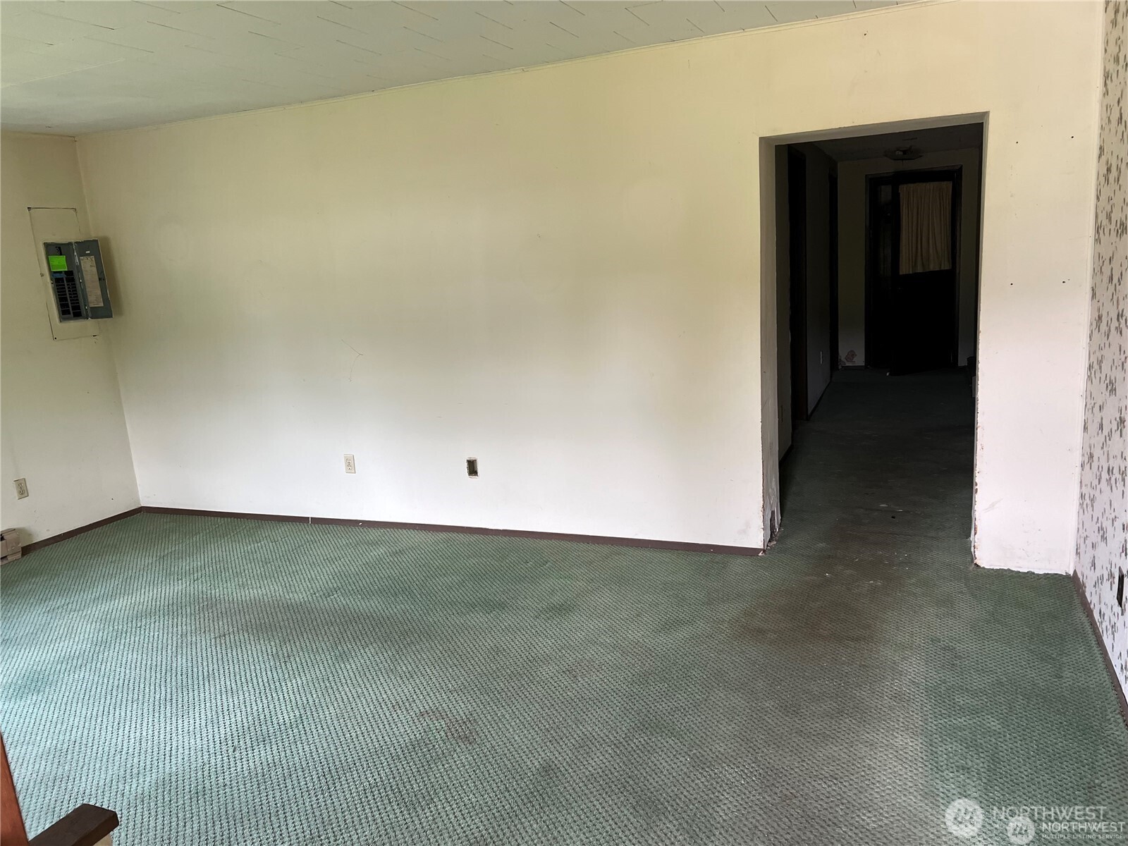 4086 Valley Highway Deming, WA 98244 - Photo 11 of 18 a view of a room with an empty space