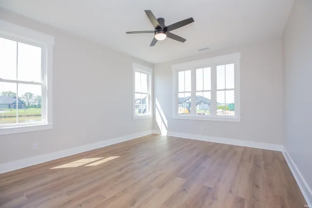 $469,900 | 18740 Roscommon Road, Evansville, IN 47725