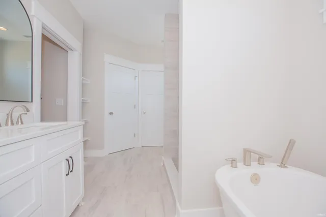 $469,900 | 18740 Roscommon Road, Evansville, IN 47725