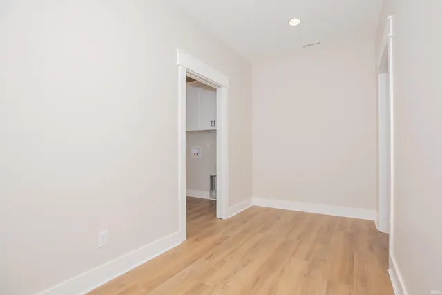 $469,900 | 18740 Roscommon Road, Evansville, IN 47725