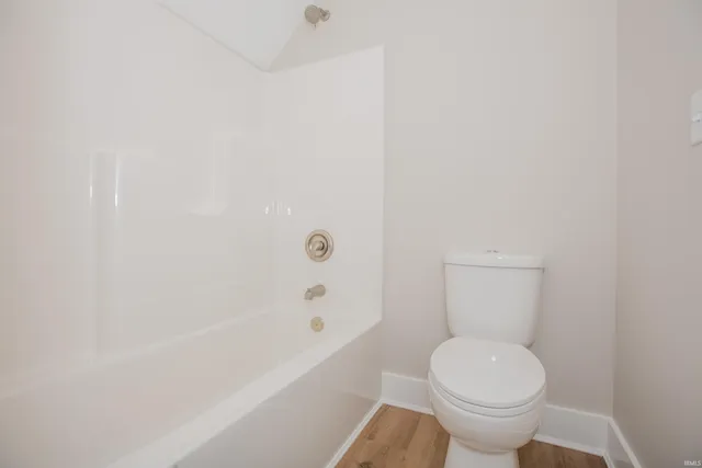 $469,900 | 18740 Roscommon Road, Evansville, IN 47725