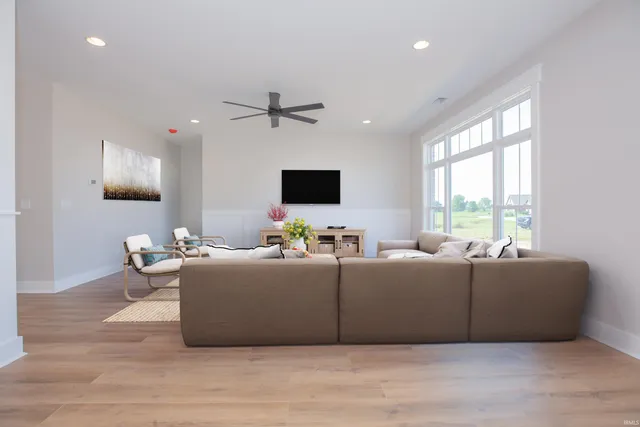 $469,900 | 18740 Roscommon Road, Evansville, IN 47725