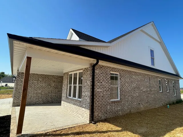 $469,900 | 18740 Roscommon Road, Evansville, IN 47725