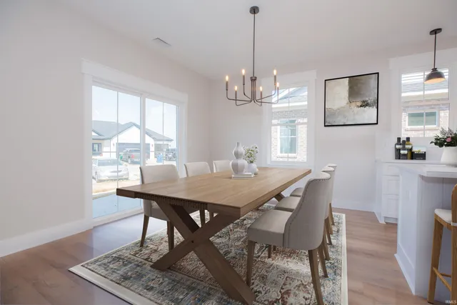 $469,900 | 18740 Roscommon Road, Evansville, IN 47725