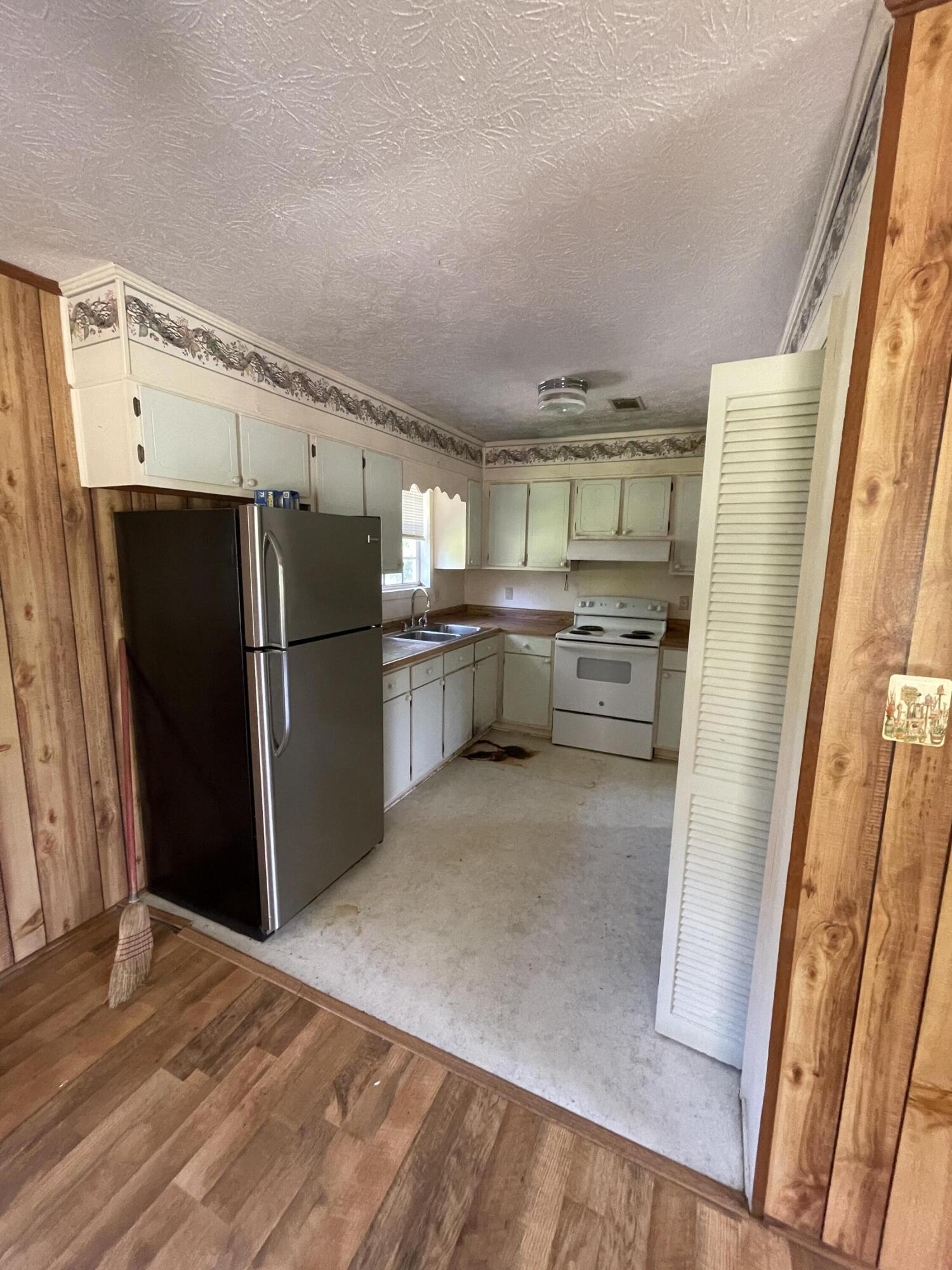 683 Taylor Road Keysville, GA 30816 - Photo 1 of 2 05DD6A68-3CEC-4038-ABAB-A2E9F0404CC5